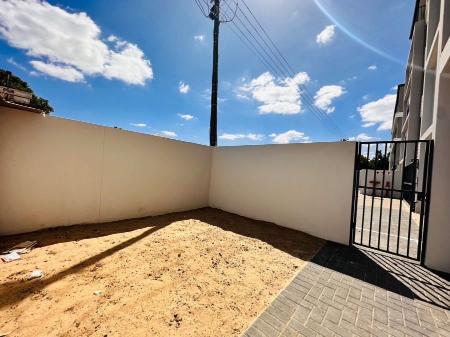 1 Bedroom Property for Sale in Table View Western Cape